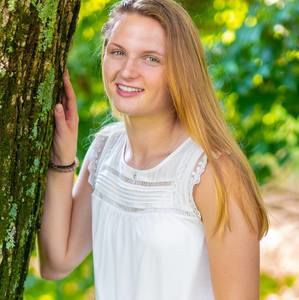 Meet your Posher, Lea